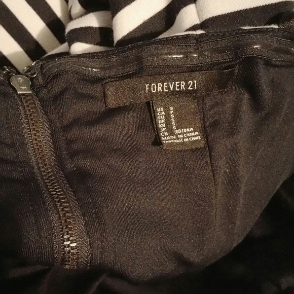 Forever 21 Striped Strapless Dress - Picture 3 of 3